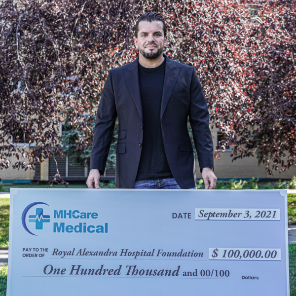 Foundation staff welcomed Sam Mraiche and team for a cheque ceremony in honour of his generous donation in support of Royal Alexandra Hospital